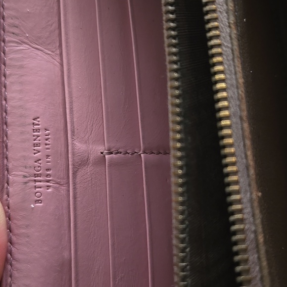 Bottega Venta Preloved wallet great condition inside & out, mauve. - Picture 7 of 14